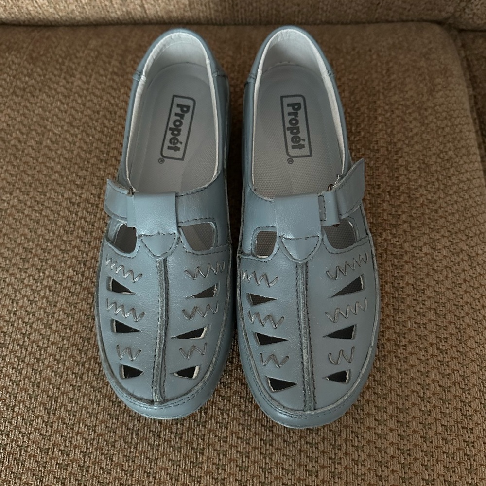 Propet Women's Blue Flats - Size 6 1/2M